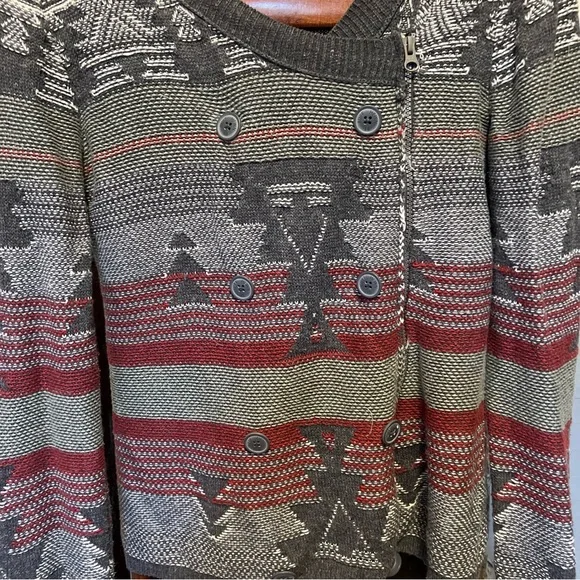 Aztec pattern sweater - Picture 2 of 5